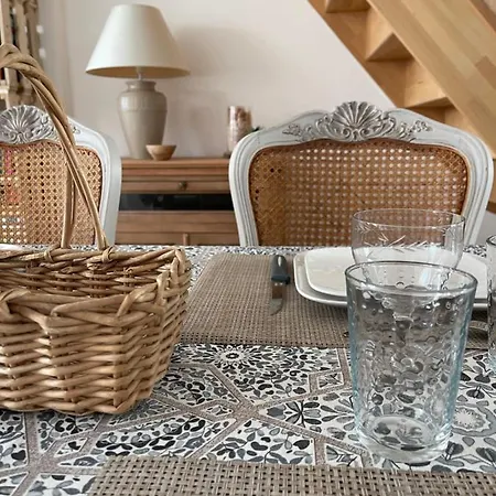 펜션 Charmante Maison, Proche Remparts