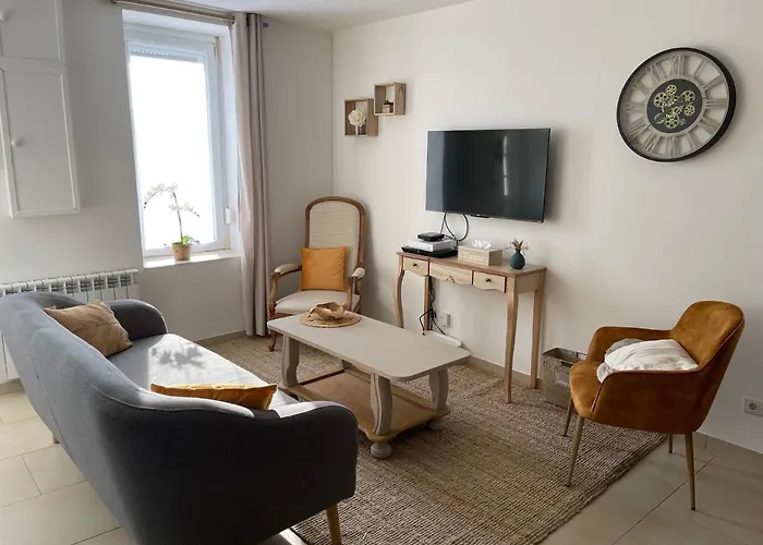 Casa vacanze Charmante Maison, Proche Remparts *